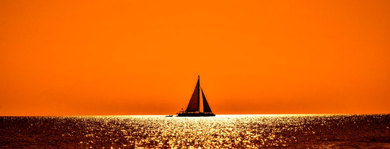 Horizon Sky Orange Calm