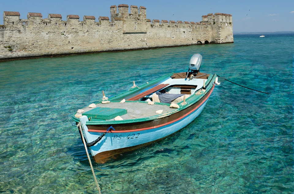 Water italy sirmione