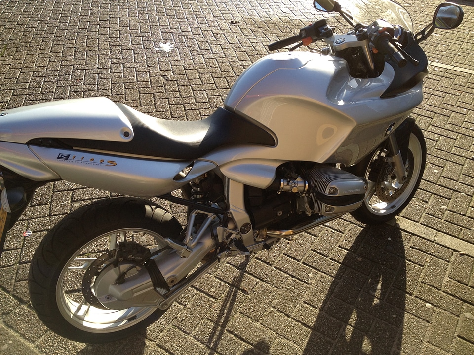 R1100s sports bike brown bike