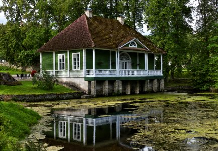 Cottage Water House Reflection