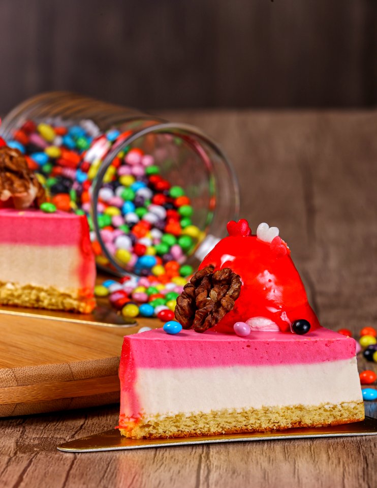 Sliced Scream Cake Near Clear Glass Mason Jar