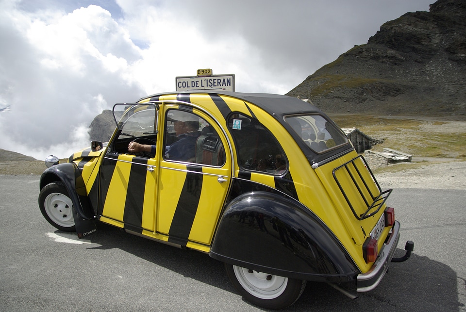 Citroen 2cv old car