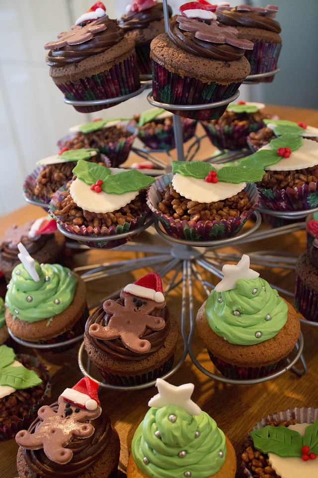 Rice crispies pudding cupcake