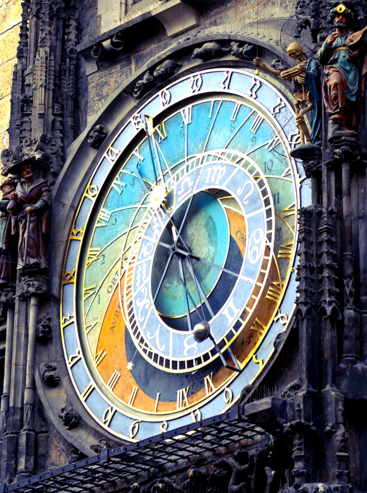 Round Analog Clock