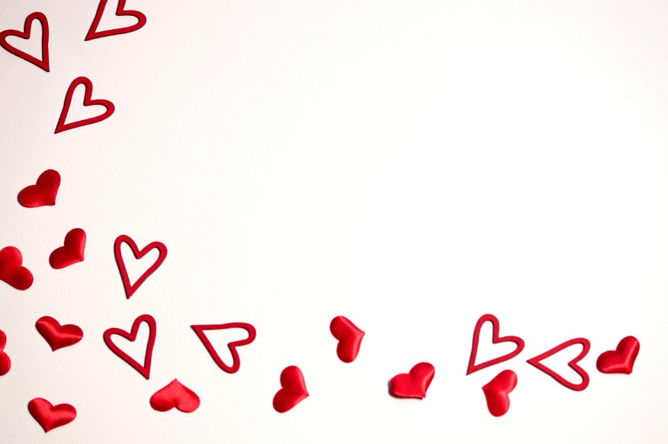Mini Red Hearts Wallpaper