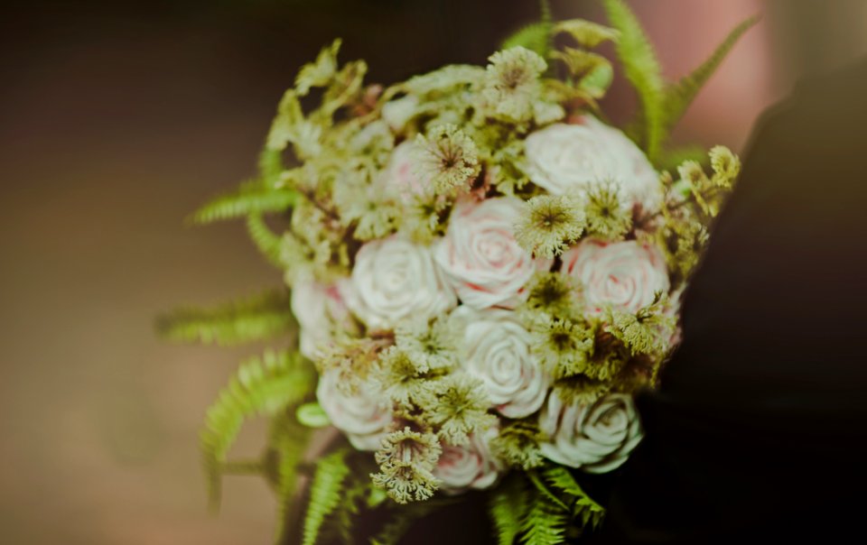 White And Pink Rose Flowers Bouquet photo