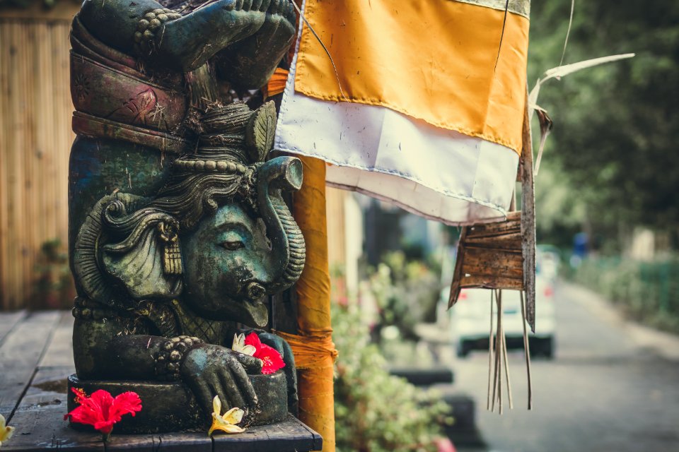 Lord Ganesha Statue Photo