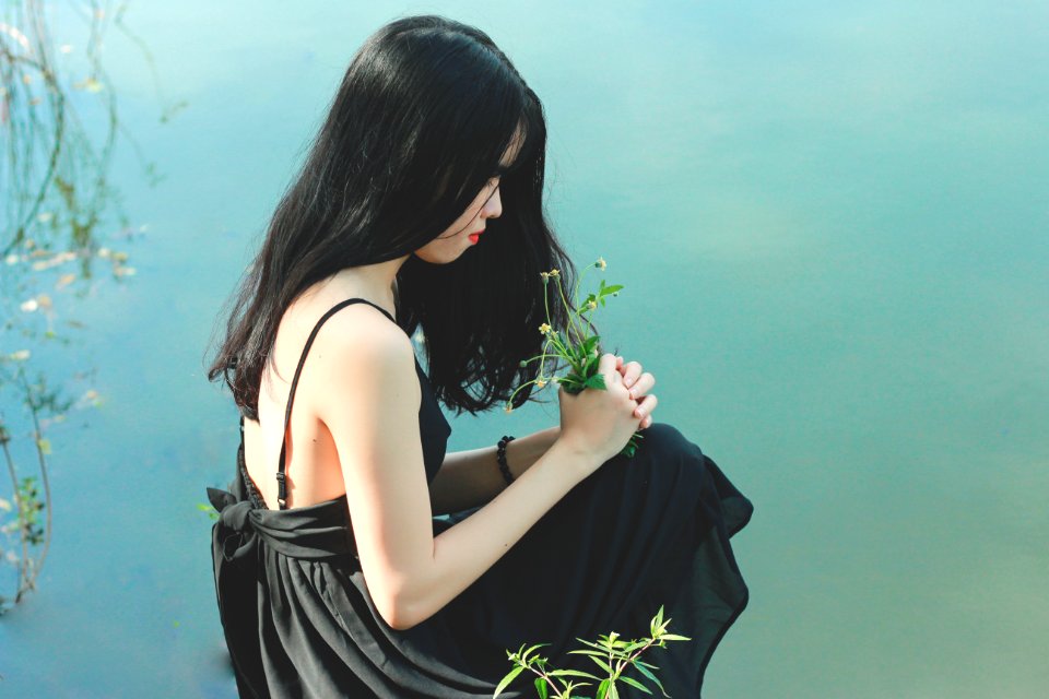 Womans Black Dress Photo