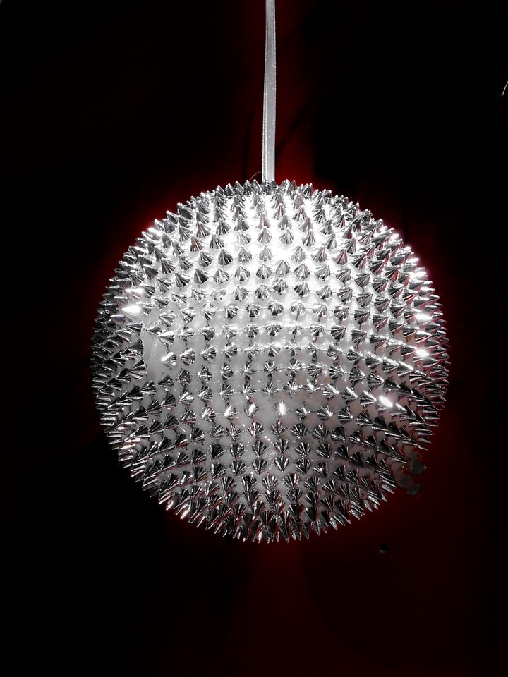 Large pointed sparkle