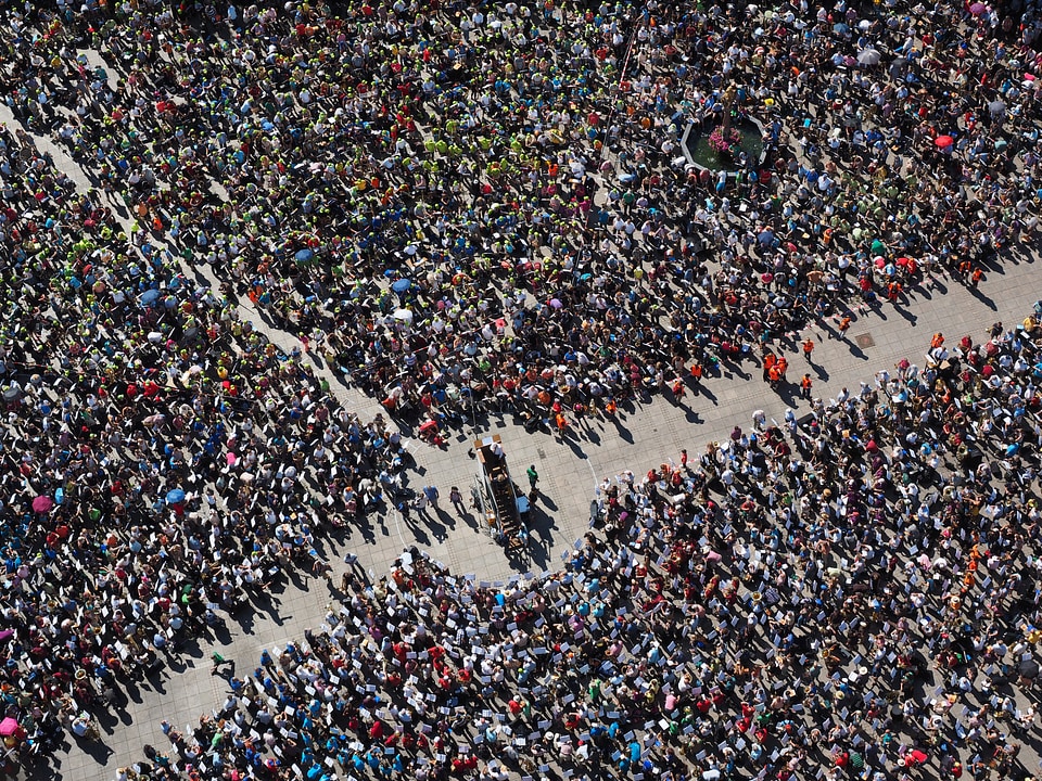 Crowds collection people