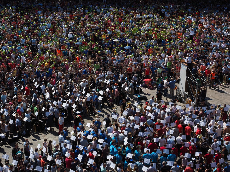 Crowds collection people