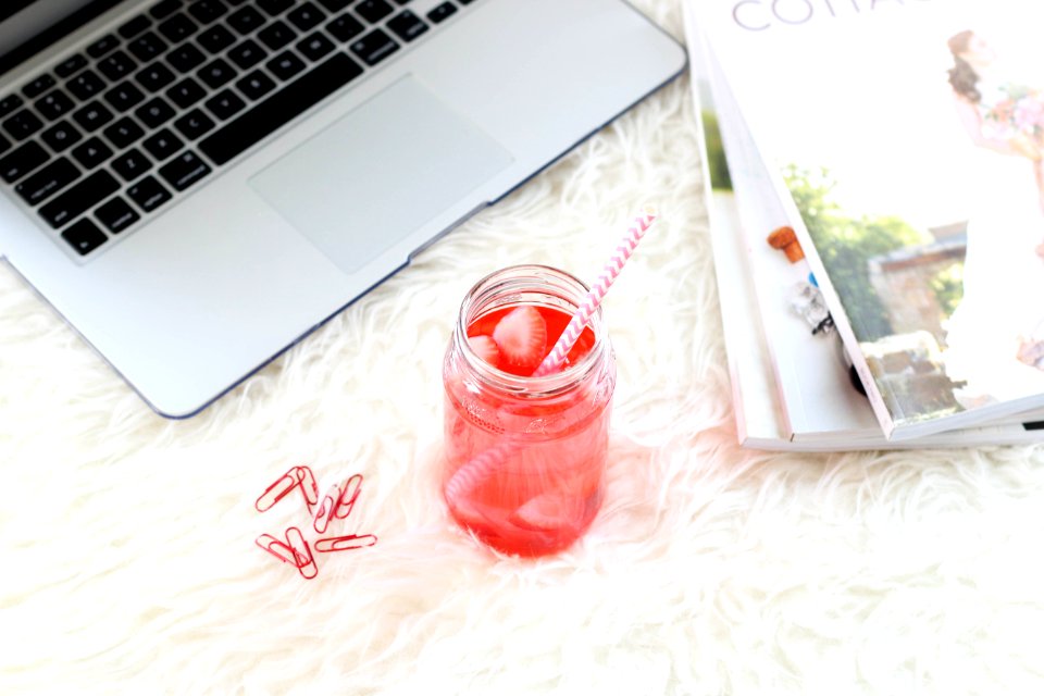 Apple Device Beverage