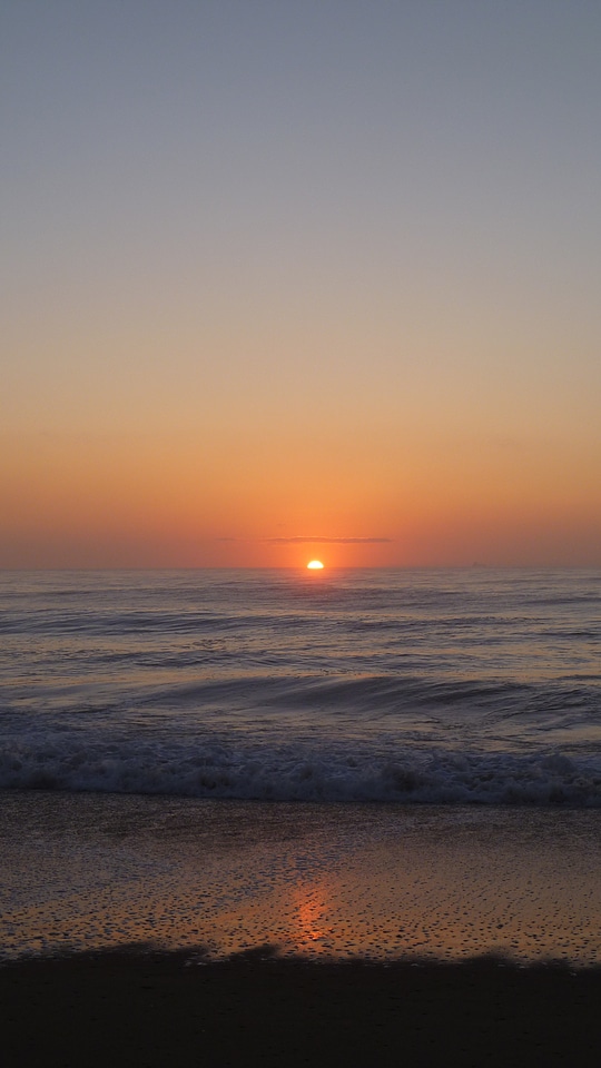 Dawn dusk horizon