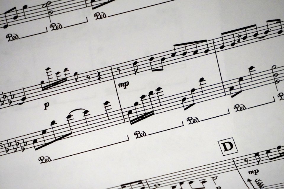 Black-and-white Keys Music