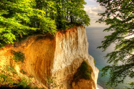 Beautiful Cliff Daylight photo