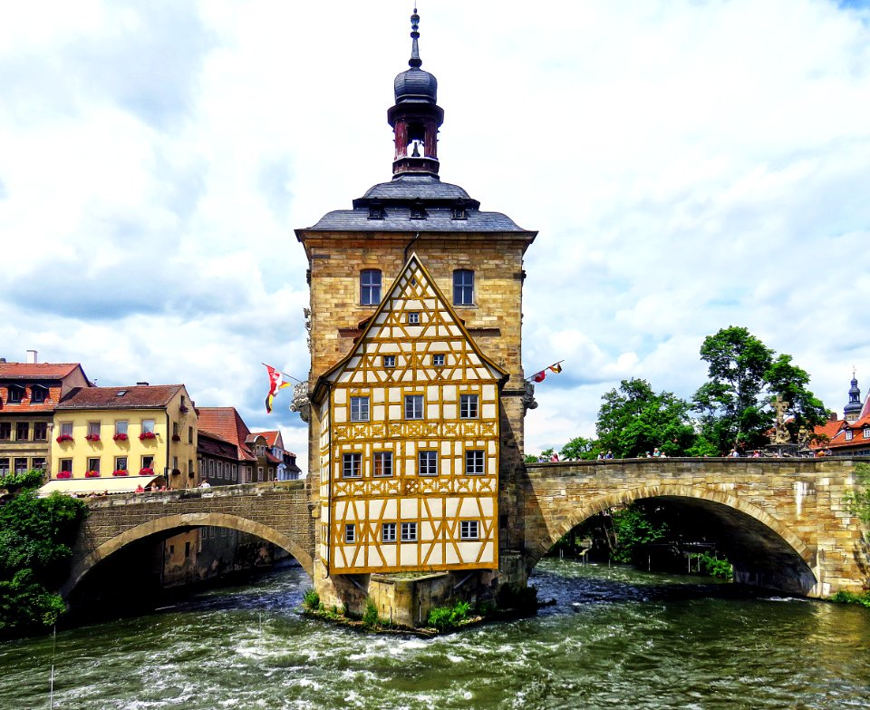 Ancient Bridge Buildings