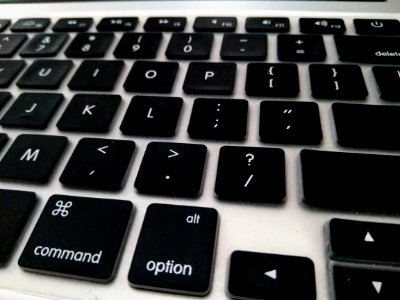 Apple Keyboard Buttons
