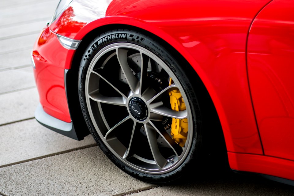 Motor Vehicle Car Alloy Wheel Red