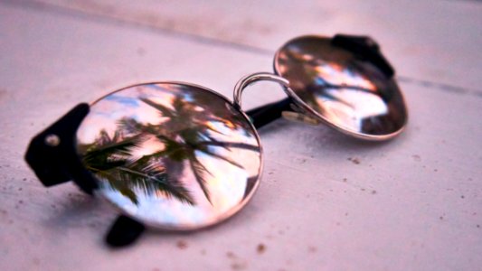 Sunglass Reflection