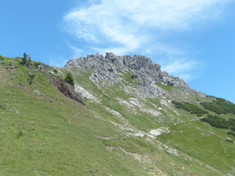Hiking more mountains