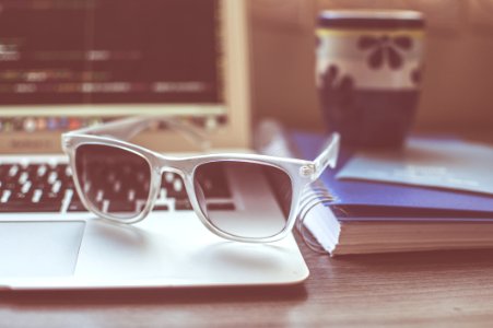 Computer Cup Desk Eyewear
