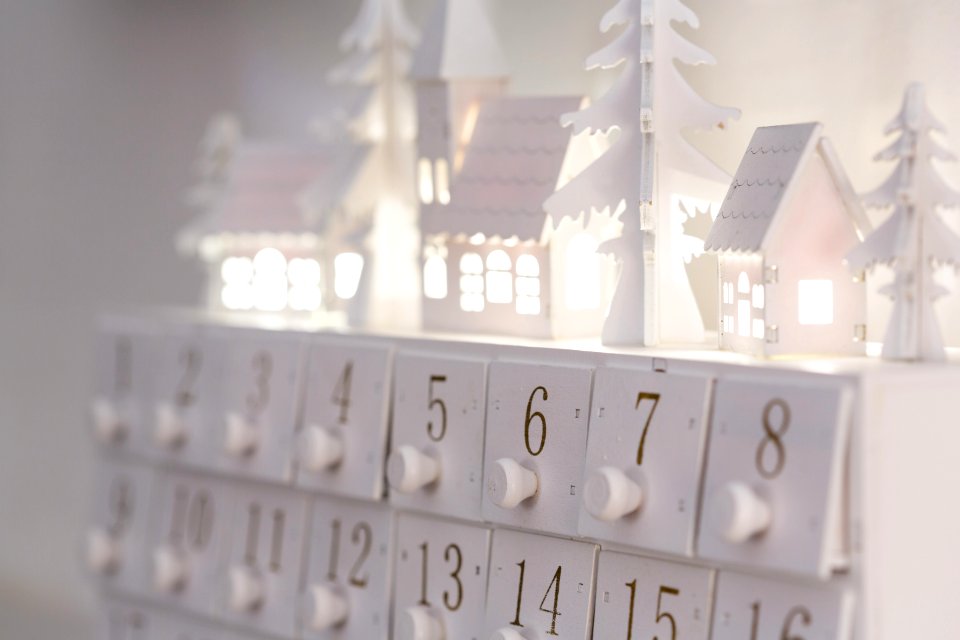 Advent Architecture Blur