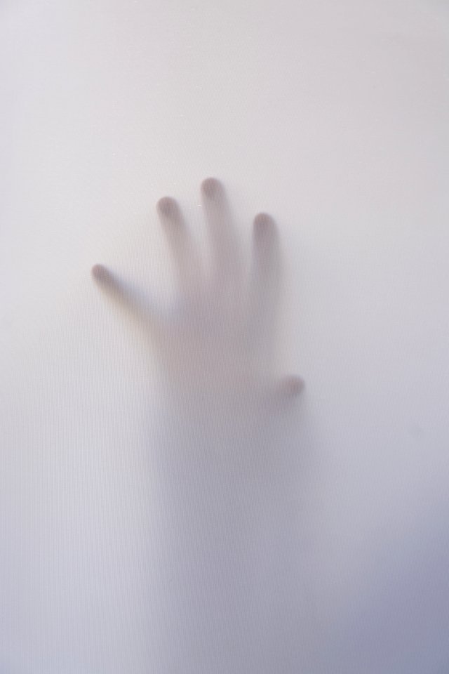 Art Fingers Foggy Hand