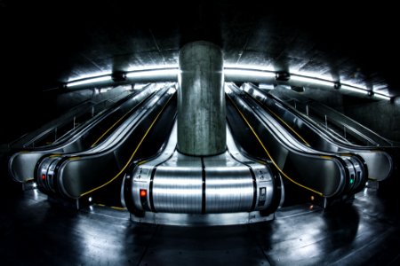Column Dark Escalator