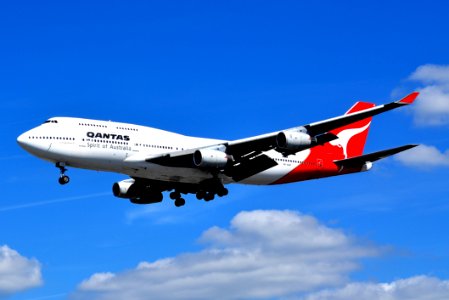Quantas Airline Jumbo Boeing 747 photo