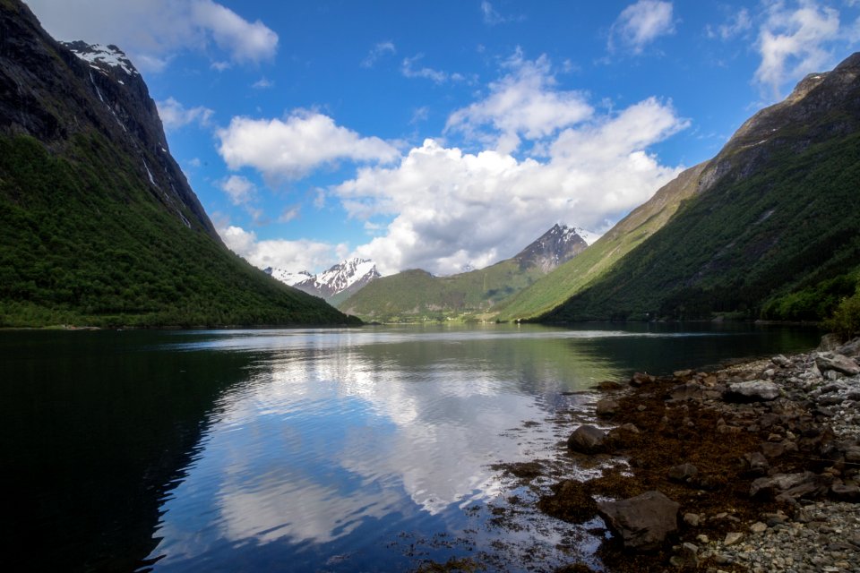 Cloud Water Sky Mountain photo