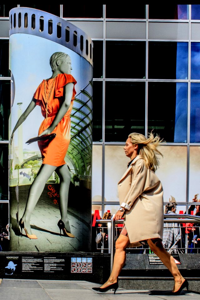 Fashion Shoe Girl Road