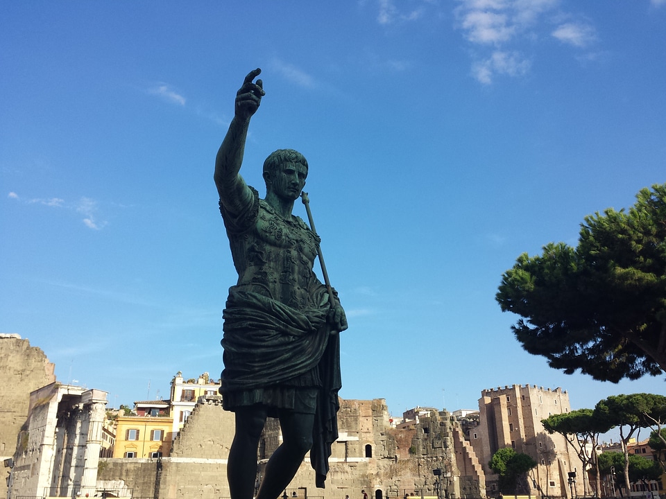 Statue emperor ancient rome