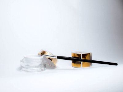 Brush Close-up Cosmetics