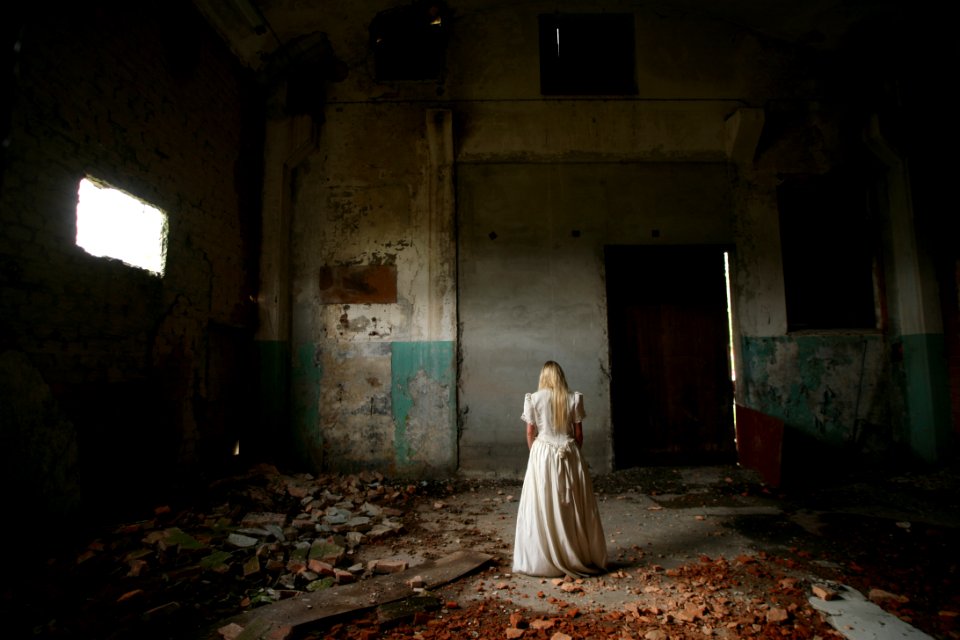 Abandoned Alone Blond