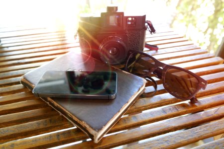 Book Camera Daylight