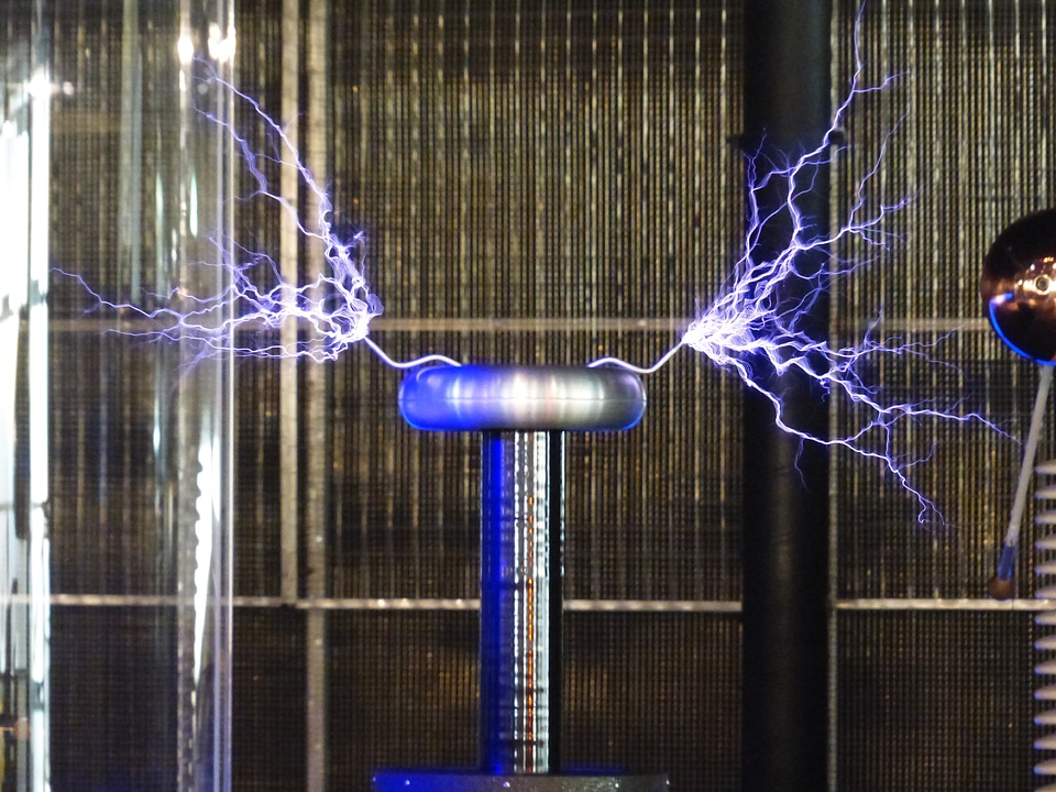 High voltage experimental physics demonstration