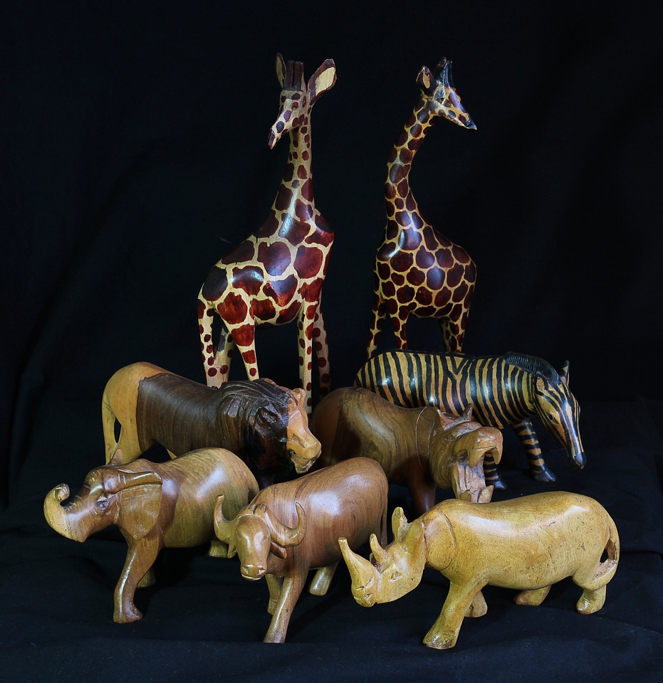 Kenya carved animals elephant