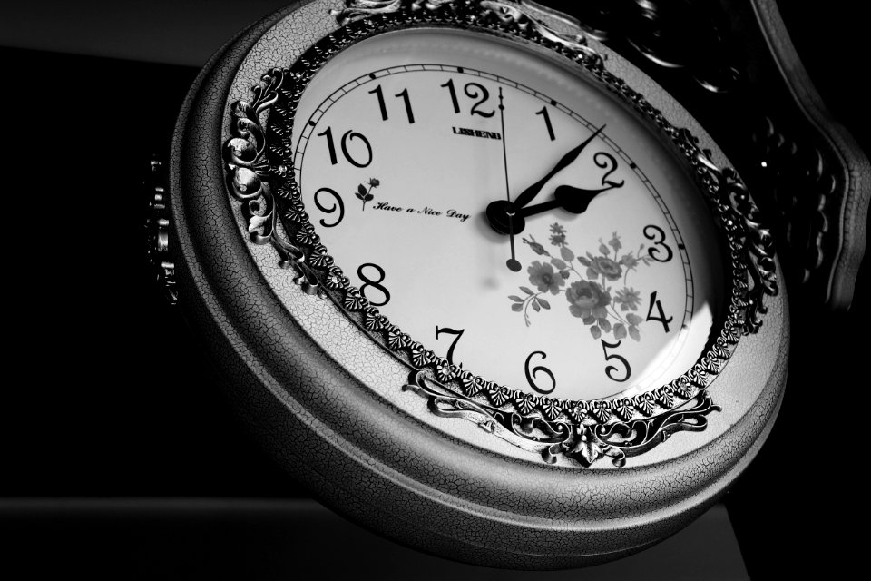 Analogue Antique Black