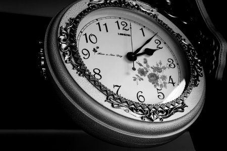 Analogue Antique Black