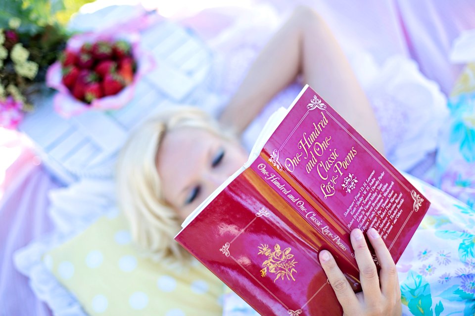 Attractive Blur Book