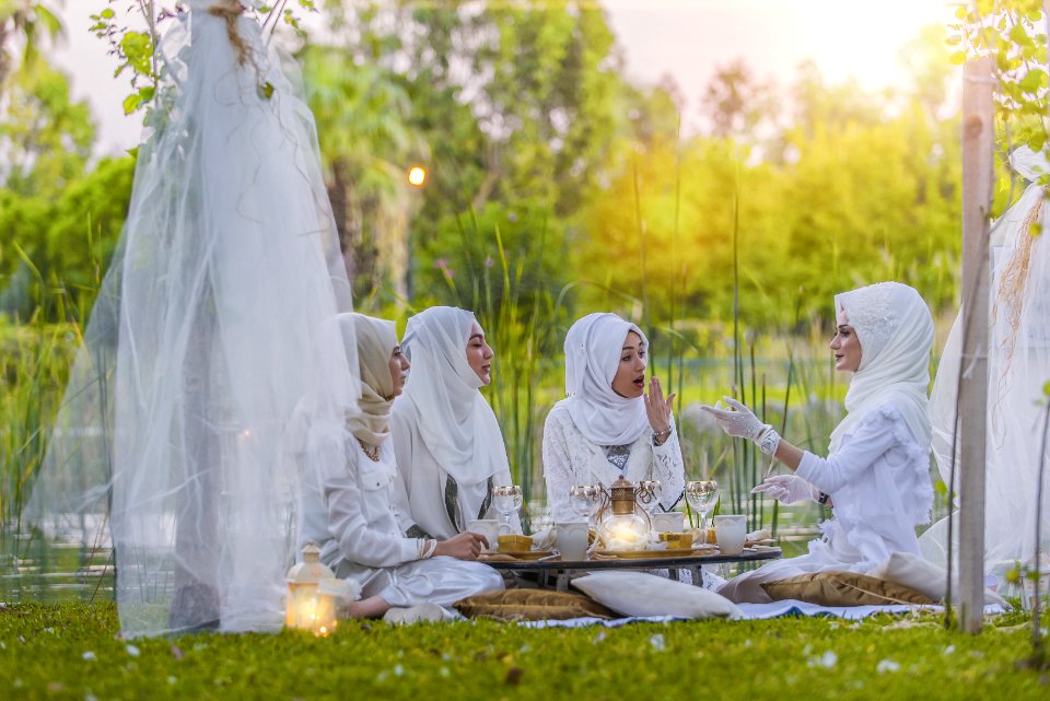 4 Women In White Abaya Wedding Gown Having Picnic Near Trees