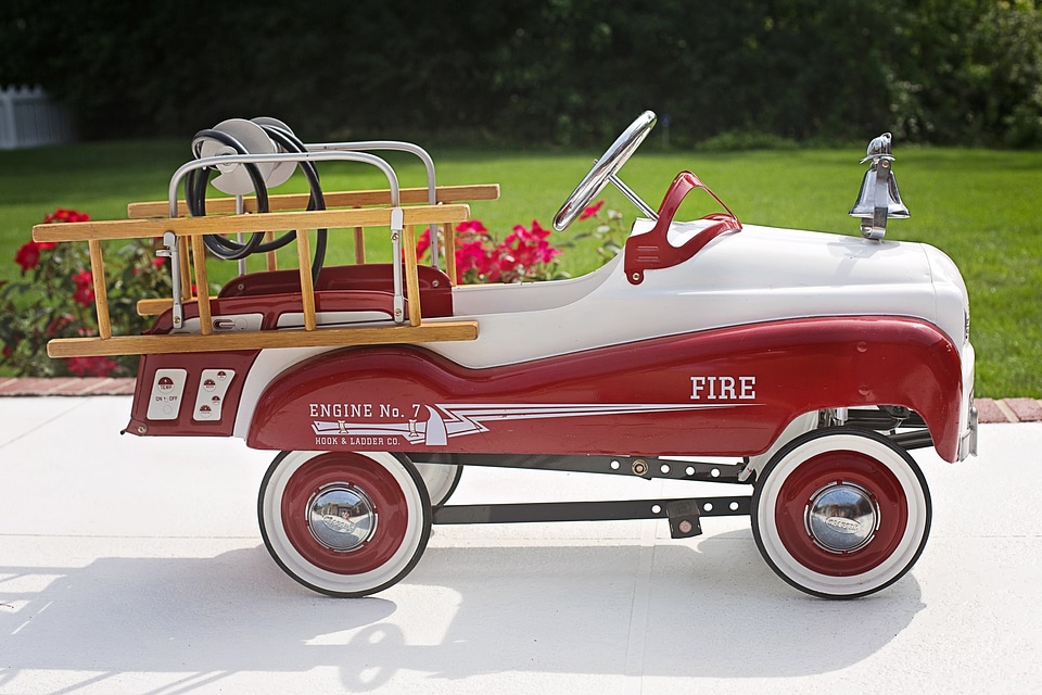 Fire-engine toy vintage