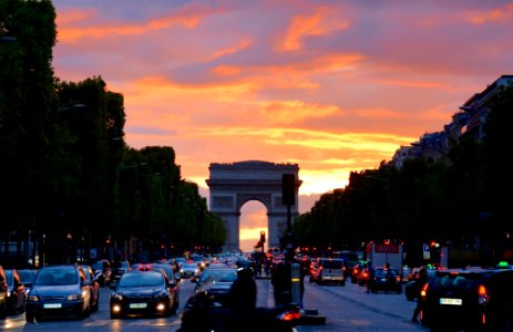 Crowded Street With Cars Along Arc De Triomphe