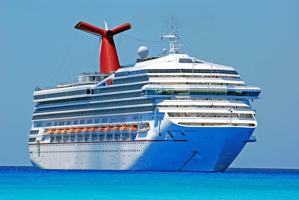 Boat cruise liner cruise