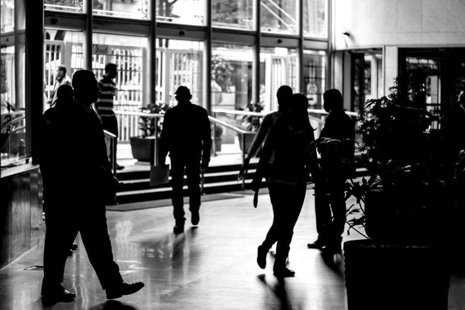 Adults Airport Black-and-white