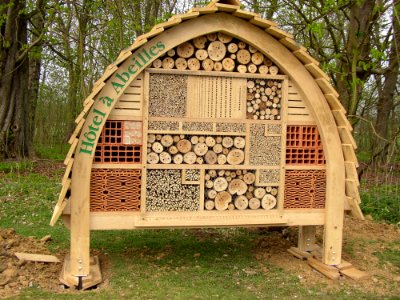 Hotel  Abeilles Solitaires - Bees Motel