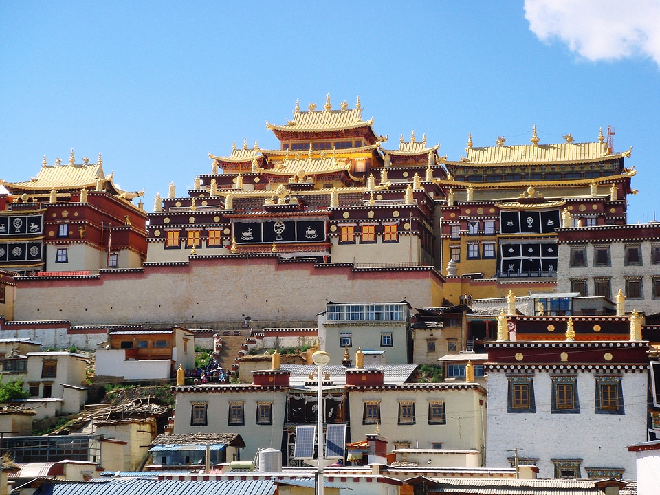 Traditional landmark buddhism