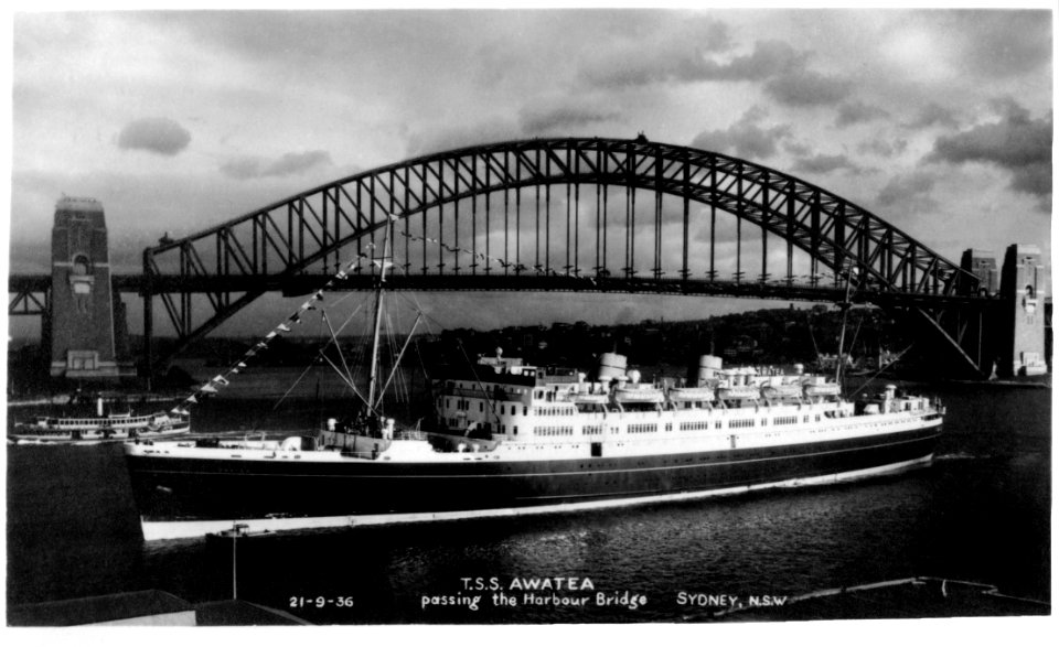 21 Sep 1936 - TSS Awatea Passing The Harbour Bridge Sydney - Real Photo Post Card - Restored Version