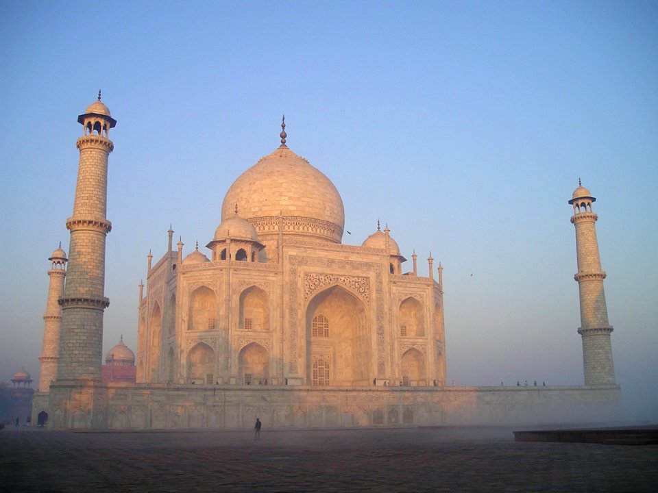 Historic Site Landmark Tourist Attraction Sky photo