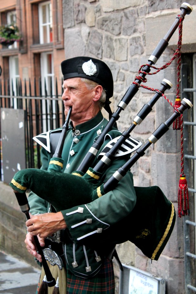 Bagpipes Musical Instrument Uilleann Pipes Wind Instrument